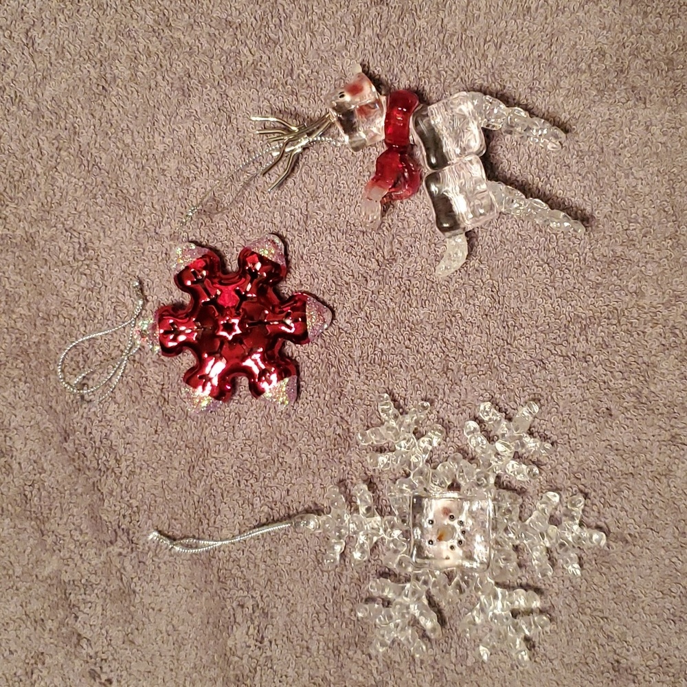 FINAL MARKDOWN- Winter Wonderland Ornament Set of 3